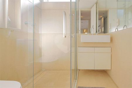 Casa à venda com 482m², 4 quartos e 6 vagas