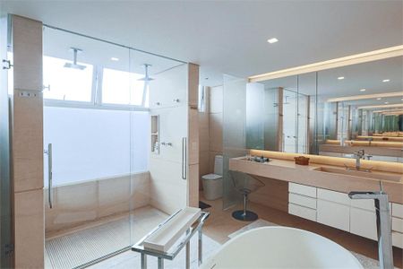 Casa à venda com 482m², 4 quartos e 6 vagas
