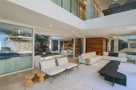 Casa à venda com 482m², 4 quartos e 6 vagas