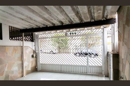 Casa à venda com 176m², 2 quartos e 2 vagasFoto 01