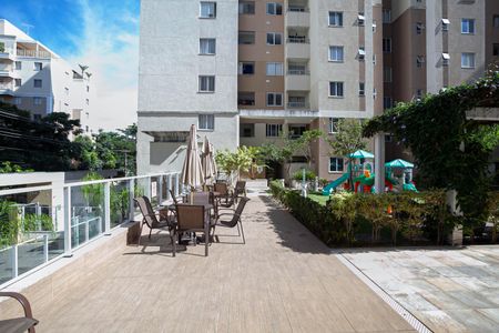 Apartamento para alugar com 65m², 3 quartos e 2 vagas Apartamento para alugar com 65m², 3 quartos e 2 vagasÁrea comum - Piscina