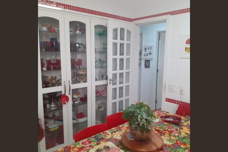 Apartamento à venda com 205m², 4 quartos e 1 vaga