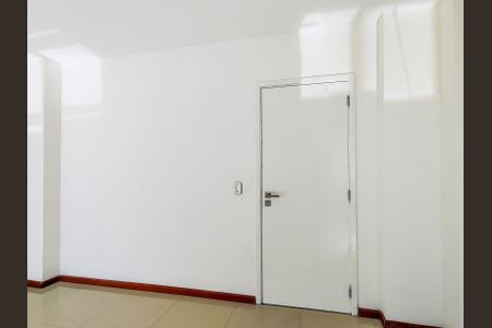 Sala de apartamento para alugar com 1 quarto, 90m² em Vila Isabel, Rio de Janeiro