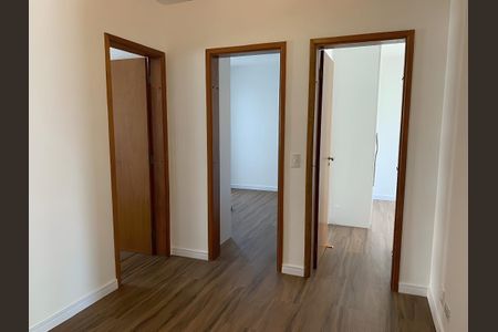 Corredor de apartamento para alugar com 4 quartos, 144m² em Indianópolis, São Paulo
