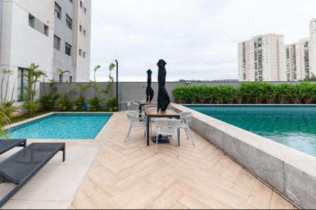 Apartamento para alugar com 115m², 2 quartos e 3 vagas Apartamento para alugar com 115m², 2 quartos e 3 vagasÁrea Comum - Piscina