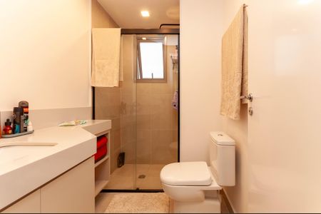 Apartamento para alugar com 115m², 2 quartos e 3 vagas Apartamento para alugar com 115m², 2 quartos e 3 vagasBanheiro da Suíte 1