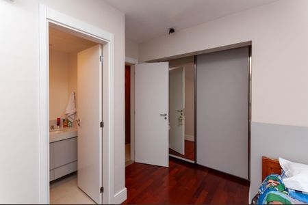 Apartamento para alugar com 115m², 2 quartos e 3 vagas Apartamento para alugar com 115m², 2 quartos e 3 vagasSuíte 2