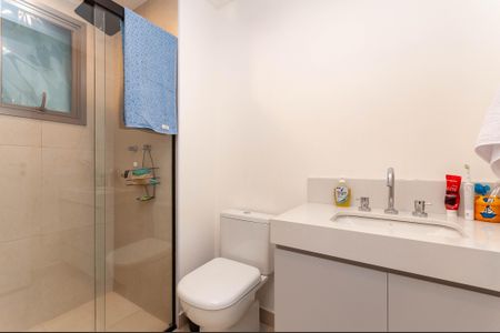 Apartamento para alugar com 115m², 2 quartos e 3 vagas Apartamento para alugar com 115m², 2 quartos e 3 vagasBanheiro da Suíte 2