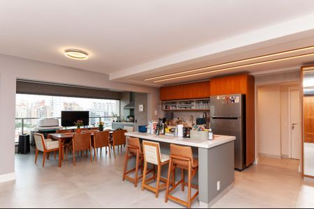 Apartamento para alugar com 115m², 2 quartos e 3 vagas Apartamento para alugar com 115m², 2 quartos e 3 vagasCozinha