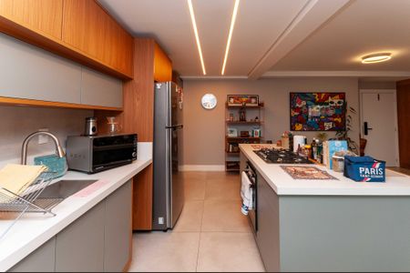 Apartamento para alugar com 115m², 2 quartos e 3 vagas Apartamento para alugar com 115m², 2 quartos e 3 vagasCozinha