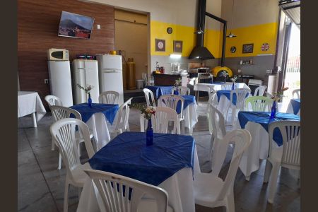 Casa à venda com 350m², 3 quartos e 4 vagas Casa à venda com 350m², 3 quartos e 4 vagasÁrea Externa