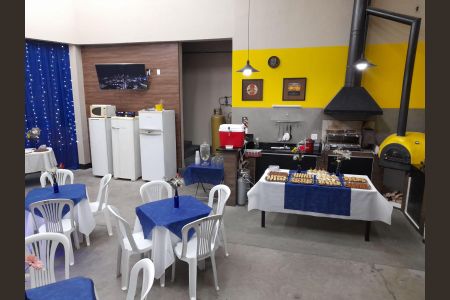 Casa à venda com 350m², 3 quartos e 4 vagas Casa à venda com 350m², 3 quartos e 4 vagasÁrea Externa