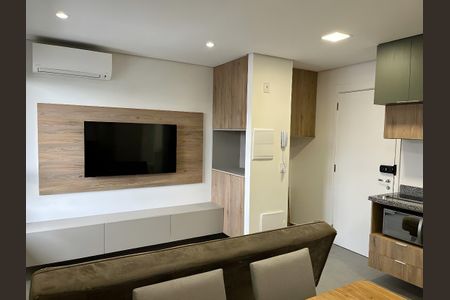 Sala de apartamento para alugar com 1 quarto, 31m² em Santo Amaro, São Paulo