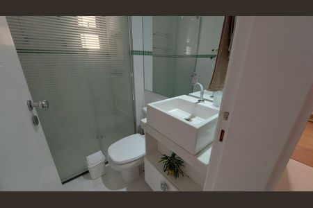 Apartamento à venda com 64m², 3 quartos e 1 vaga Apartamento à venda com 64m², 3 quartos e 1 vagaBANHEIRO