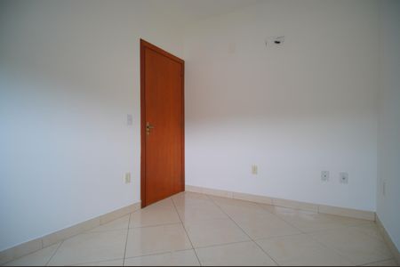 Apartamento à venda com 57m², 2 quartos e 1 vagaQuarto 2