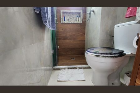 Apartamento para alugar com 72m², 2 quartos e 1 vaga Apartamento para alugar com 72m², 2 quartos e 1 vagaBanheiro da Suíte