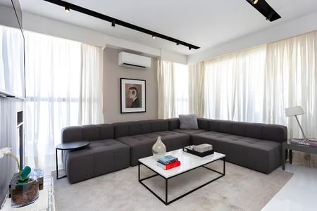 Sala de apartamento para alugar com 1 quarto, 94m² em Vila Nova Conceição, São Paulo