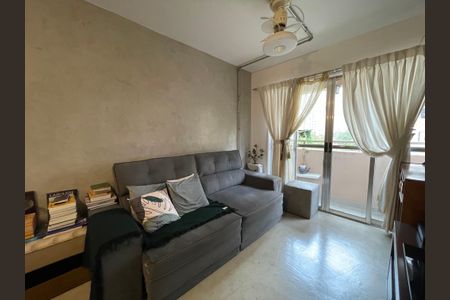Sala de apartamento para alugar com 3 quartos, 64m² em Jardim Jaqueline, São Paulo