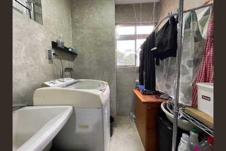 Apartamento à venda com 64m², 3 quartos e 2 vagas Apartamento à venda com 64m², 3 quartos e 2 vagasÁrea de Serviço