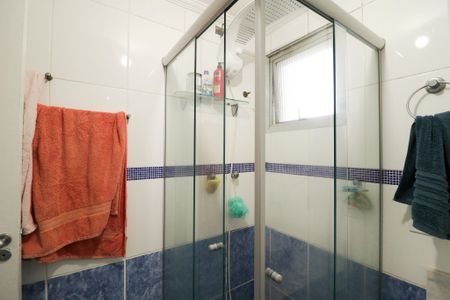 Apartamento à venda com 87m², 4 quartos e 2 vagas Apartamento à venda com 87m², 4 quartos e 2 vagasBanheiro da Suíte