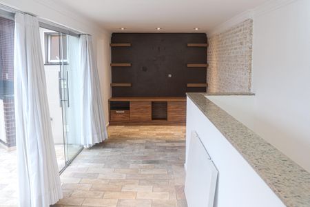 Apartamento à venda com 144m², 2 quartos e 2 vagas Apartamento à venda com 144m², 2 quartos e 2 vagasCobertura