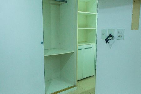 Apartamento à venda com 144m², 2 quartos e 2 vagas Apartamento à venda com 144m², 2 quartos e 2 vagasQuarto