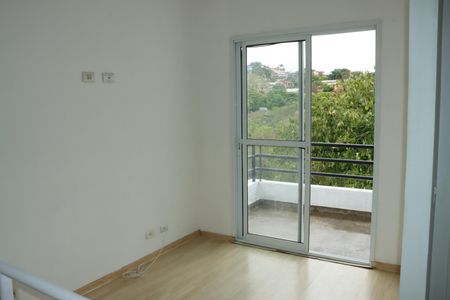 Hall de casa de condomínio para alugar com 2 quartos, 125m² em Granja Viana, Cotia