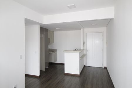 Sala de apartamento para alugar com 1 quarto, 48m² em Petrópolis, Porto Alegre