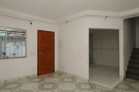 Sala de casa para alugar com 2 quartos, 73m² em Itaquera, São Paulo