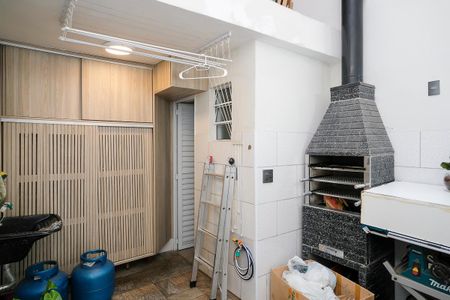Casa à venda com 150m², 3 quartos e 1 vagaÁrea de serviço