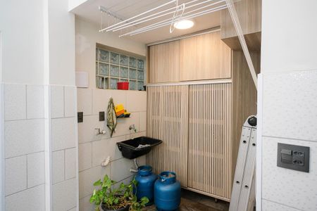 Casa à venda com 150m², 3 quartos e 1 vagaÁrea de serviço