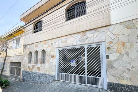 Casa à venda com 150m², 3 quartos e 1 vagaFachada + plaquinha