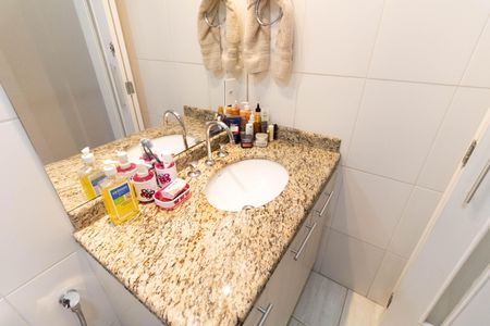 Apartamento para alugar com 86m², 2 quartos e 1 vaga Apartamento para alugar com 86m², 2 quartos e 1 vagaBanheiro Social