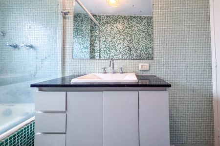 Apartamento para alugar com 83m², 2 quartos e 1 vaga Apartamento para alugar com 83m², 2 quartos e 1 vagaBanheiro da Suíte
