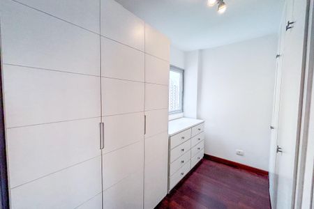 Apartamento para alugar com 83m², 2 quartos e 1 vaga Apartamento para alugar com 83m², 2 quartos e 1 vagaCloset da Suíte