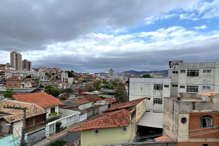 Vista da Sala de apartamento à venda com 2 quartos, 45m² em Sagrada Família, Belo Horizonte