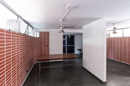 Apartamento à venda com 64m², 2 quartos e 1 vaga Apartamento à venda com 64m², 2 quartos e 1 vagaÁrea comum - Salão de festas