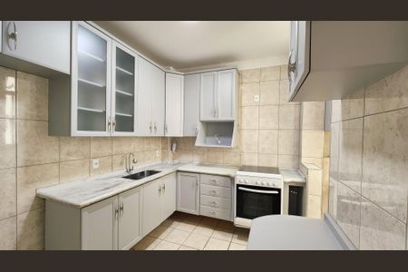 Apartamento à venda com 58m², 2 quartos e 1 vaga Apartamento à venda com 58m², 2 quartos e 1 vagaCozinha e Área de Serviço