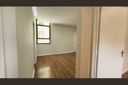 Apartamento à venda com 58m², 2 quartos e 1 vaga Apartamento à venda com 58m², 2 quartos e 1 vagaCorredor