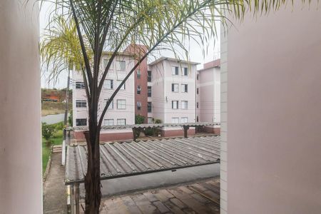 Vista da Sala de apartamento para alugar com 2 quartos, 46m² em Jardim Marica, Mogi das Cruzes