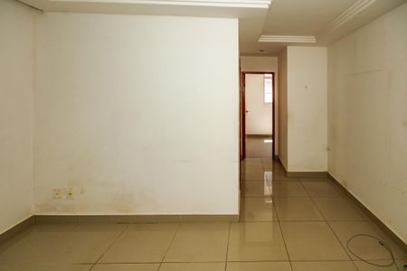 Sala de apartamento à venda com 2 quartos, 70m² em Serrano, Belo Horizonte