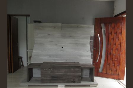 Sala de casa à venda com 3 quartos, 250m² em Santo Antônio, Osasco