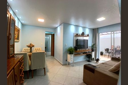 Apartamento à venda com 150m², 2 quartos e 2 vagasSala