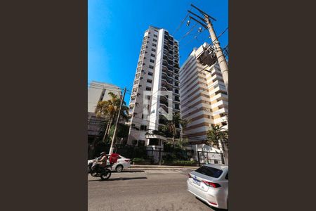 Apartamento à venda com 177m², 3 quartos e 3 vagas Apartamento à venda com 177m², 3 quartos e 3 vagasFachada