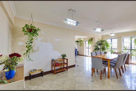 Apartamento à venda com 206m², 4 quartos e 3 vagas