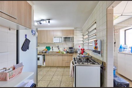 Apartamento à venda com 206m², 4 quartos e 3 vagas
