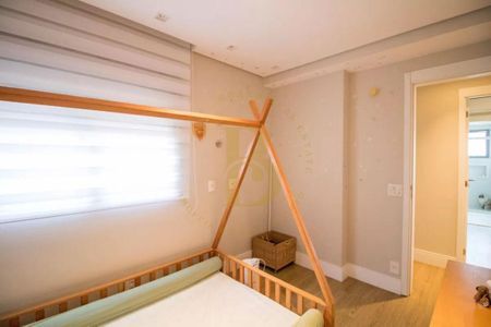 Apartamento à venda com 3 quartos, 137m² em Chácara Santo Antônio, São Paulo