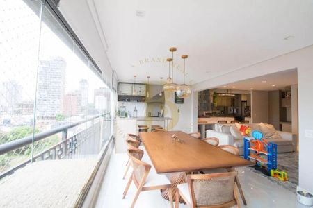 Apartamento à venda com 3 quartos, 137m² em Chácara Santo Antônio, São Paulo
