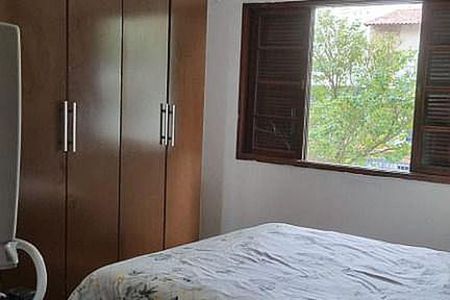 Casa à venda com 3 quartos, 163m² em Vila Valparaíso, Santo André