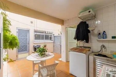Casa à venda com 3 quartos, 138m² em Vila Romana, São Paulo